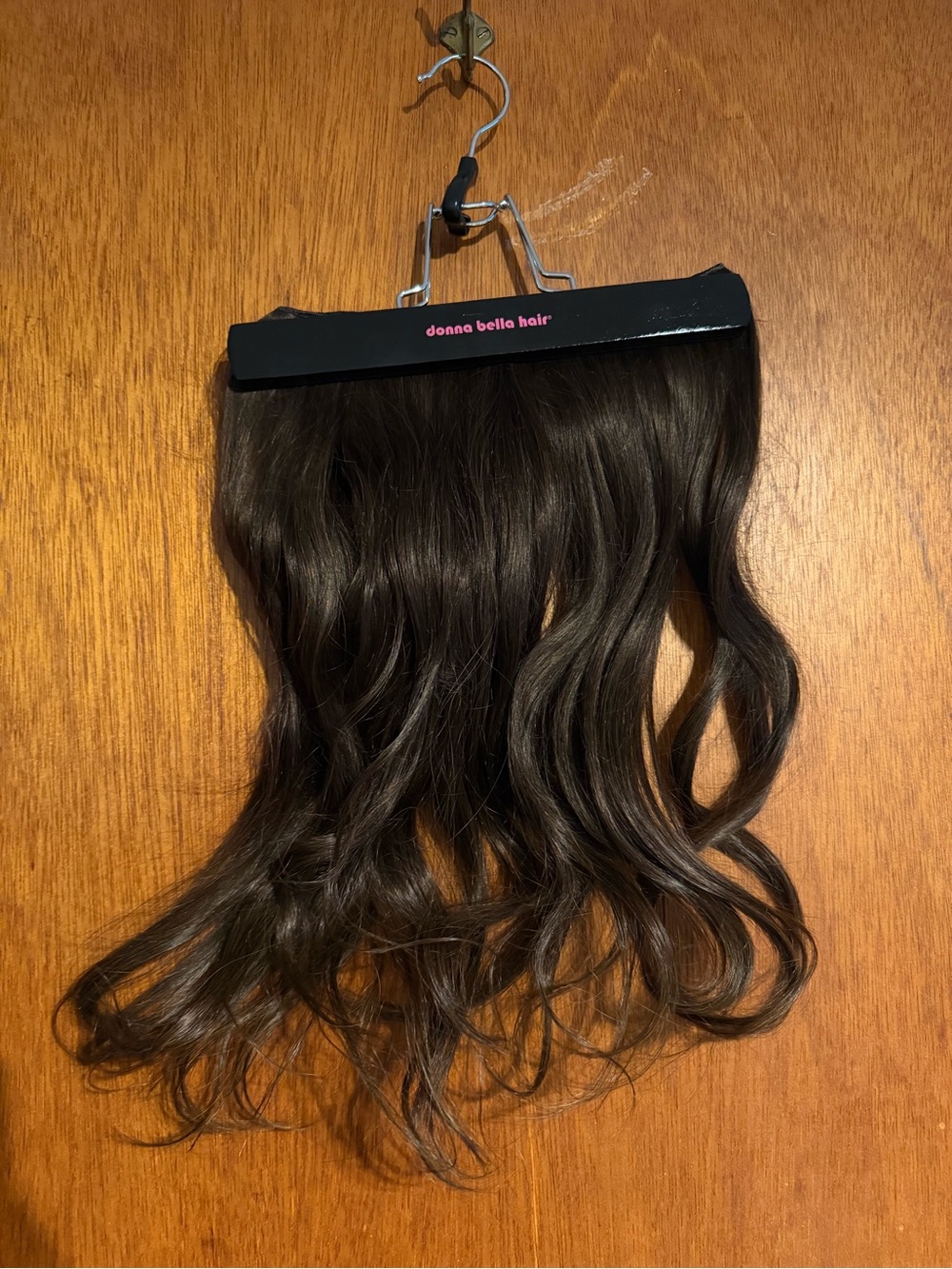 18” NEVER WORN Donna Bella Hair Dark Brown Halo #4N Hair Extensions